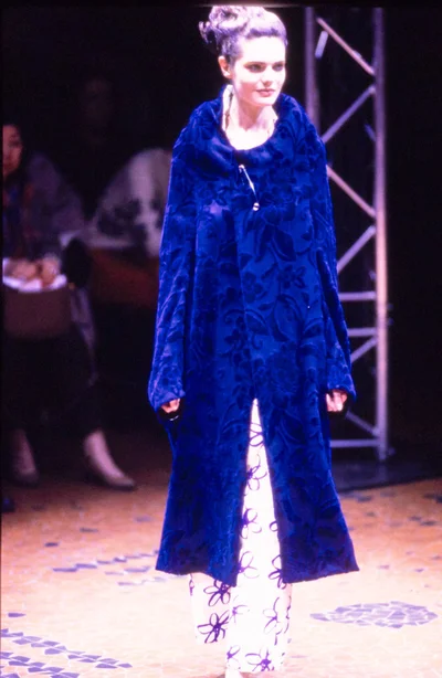 Look 16